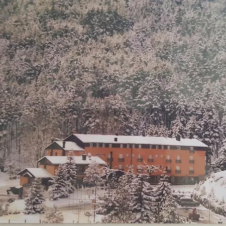 Roc Blanc Отель